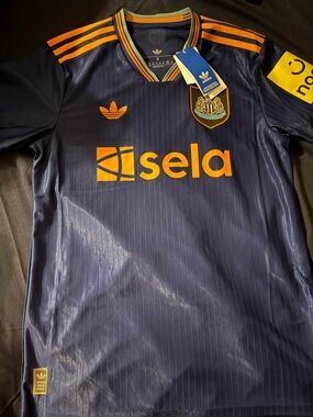 Men's  Authentic adidas Newcastle Third Jersey 25/26 Sz M JI7388